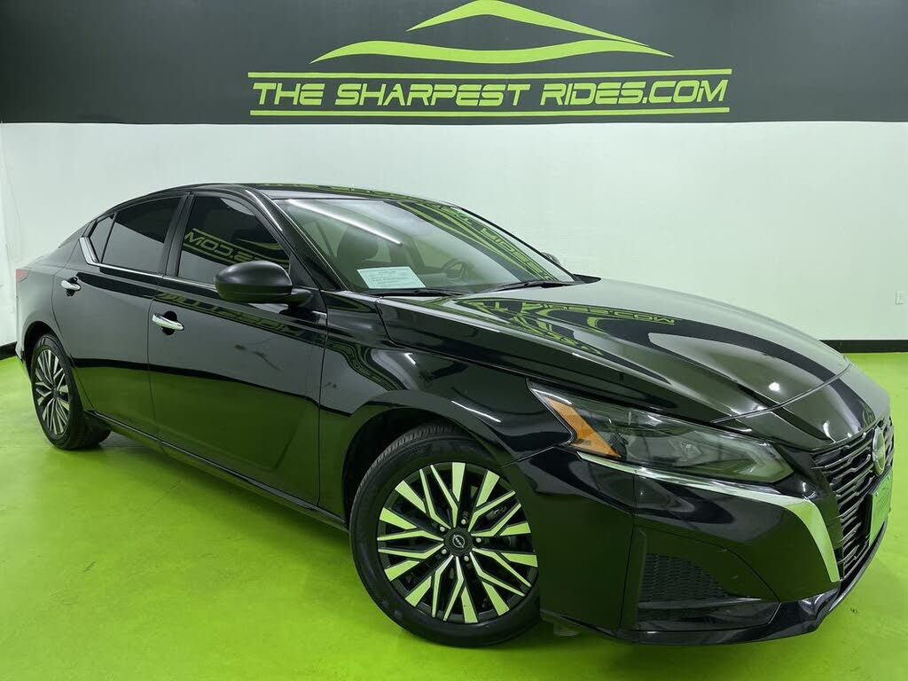 2024 Nissan Altima 2.5 SV FWD