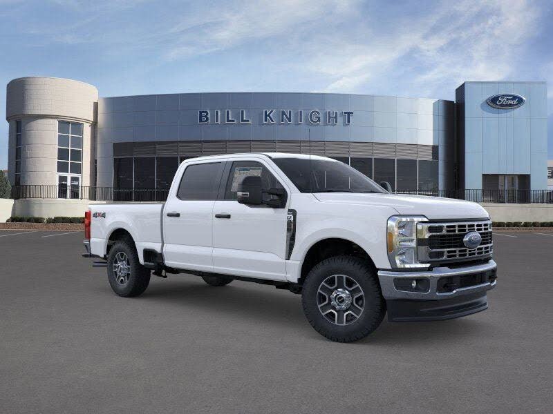 2025 Ford F-350 Super Duty XLT Crew Cab 4WD