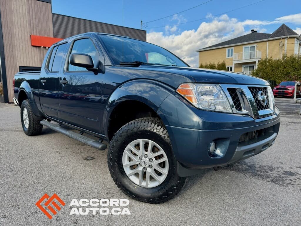 2017 Nissan Frontier SV V6 Crew Cab 4WD