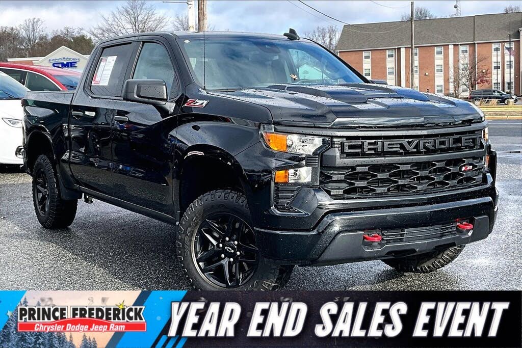 2023 Chevrolet Silverado 1500 Custom Trail Boss Crew Cab 4WD