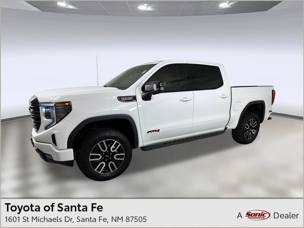 2023 GMC Sierra 1500 AT4 Crew Cab 4WD