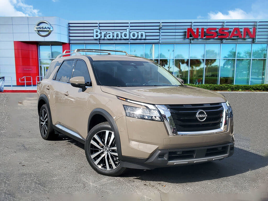 2023 Nissan Pathfinder Platinum FWD