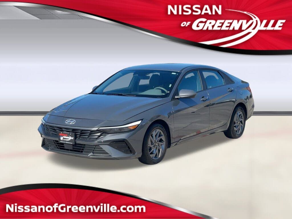 2024 Hyundai Elantra SEL FWD