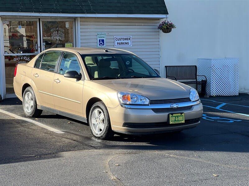 2004 Chevrolet Malibu LS FWD