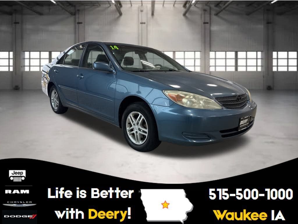 2004 Toyota Camry LE FWD