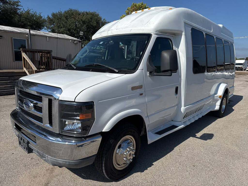 2011 Ford E-Series Chassis E-350 SD Cutaway 138 DRW RWD