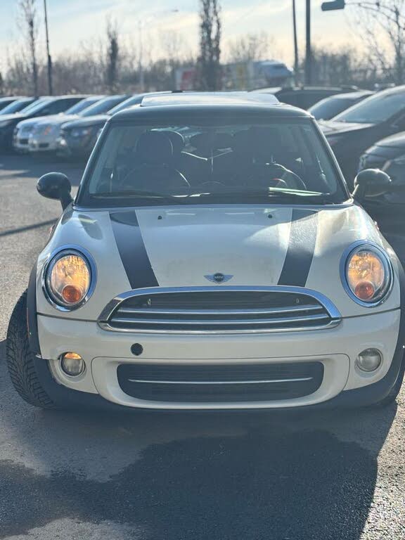 2013 MINI Cooper Hatchback FWD