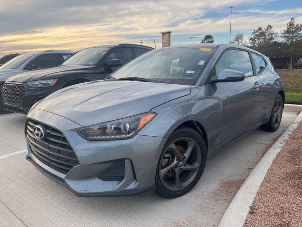 2019 Hyundai Veloster FWD