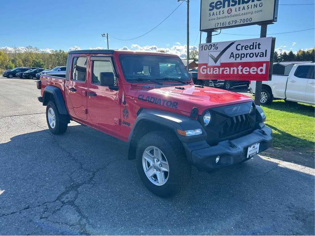 2020 Jeep Gladiator Sport S Crew Cab 4WD