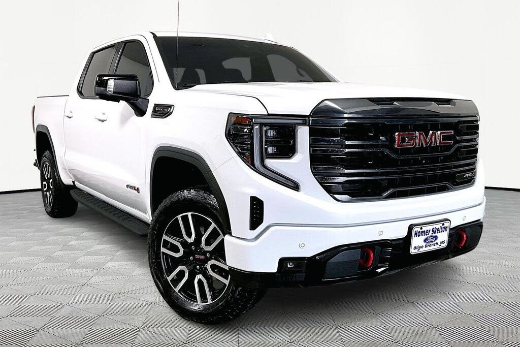 2022 GMC Sierra 1500 AT4 Crew Cab 4WD