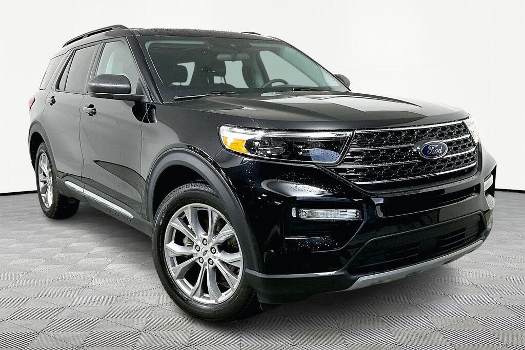 2023 Ford Explorer XLT AWD