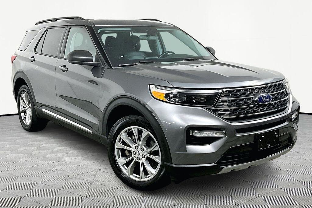 2023 Ford Explorer XLT AWD