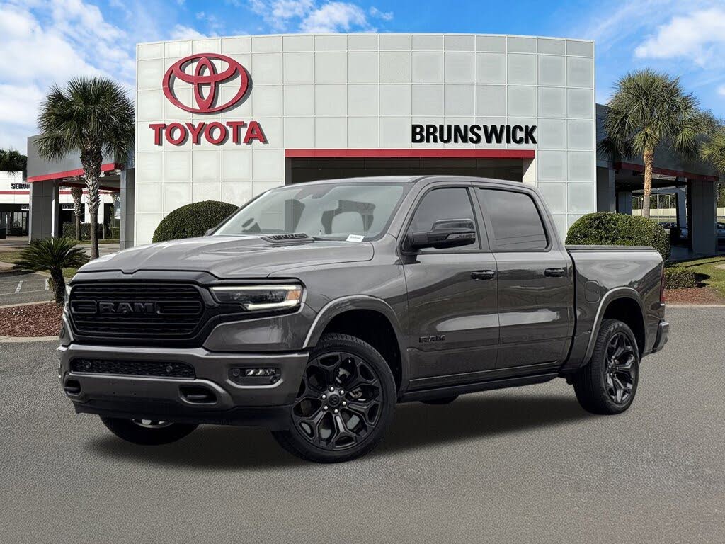 2023 RAM 1500 Limited Crew Cab 4WD