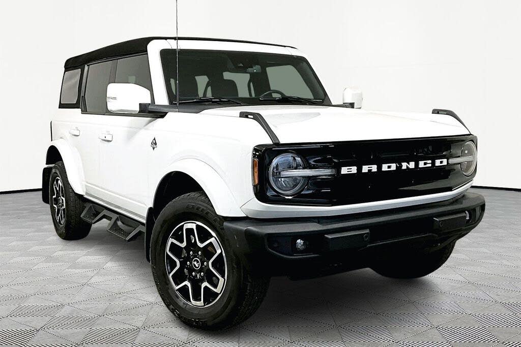 2024 Ford Bronco Outer Banks 4-Door 4WD