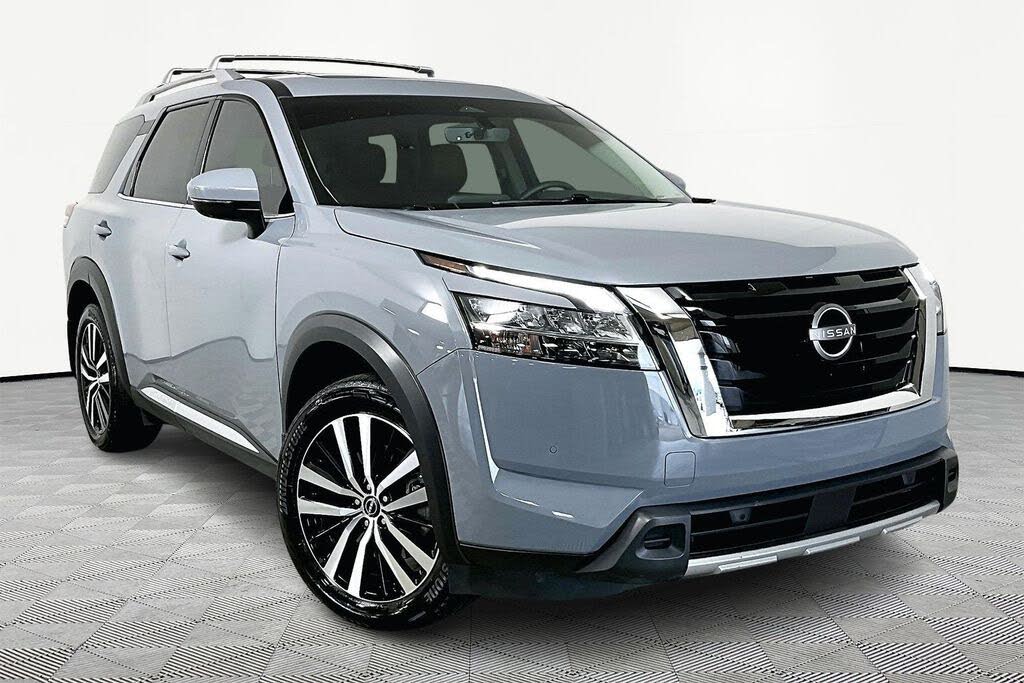 2024 Nissan Pathfinder Platinum FWD