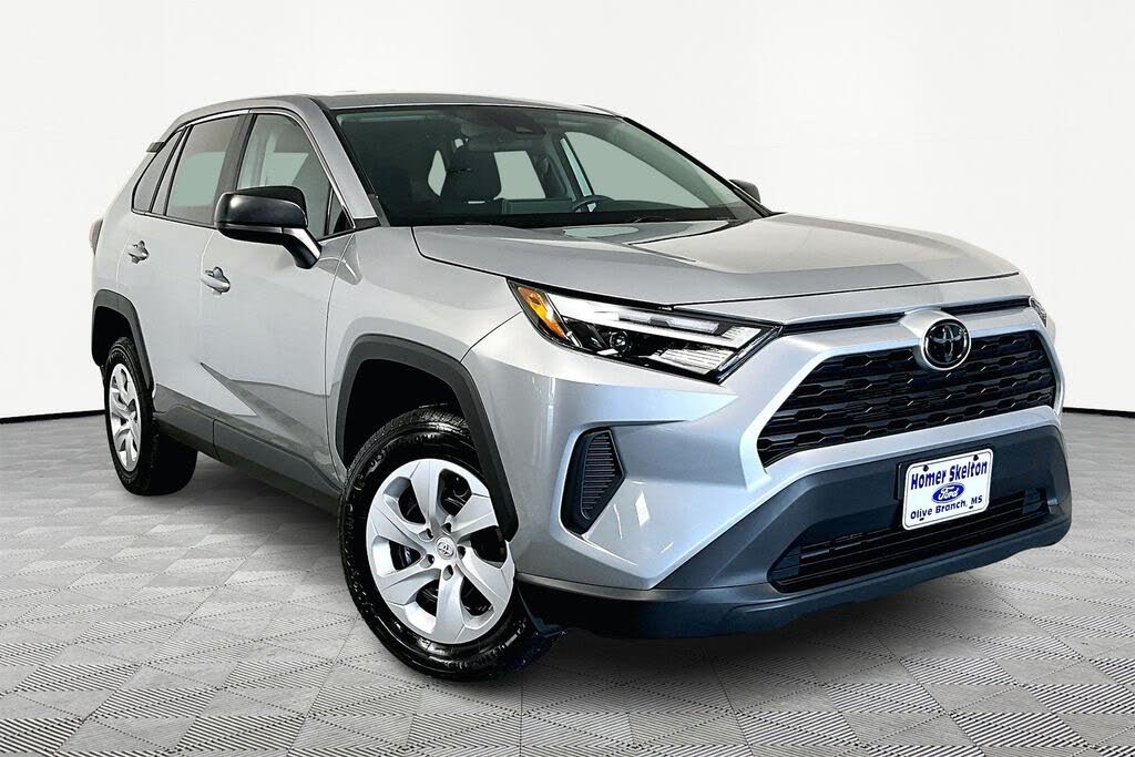 2024 Toyota RAV4 LE AWD
