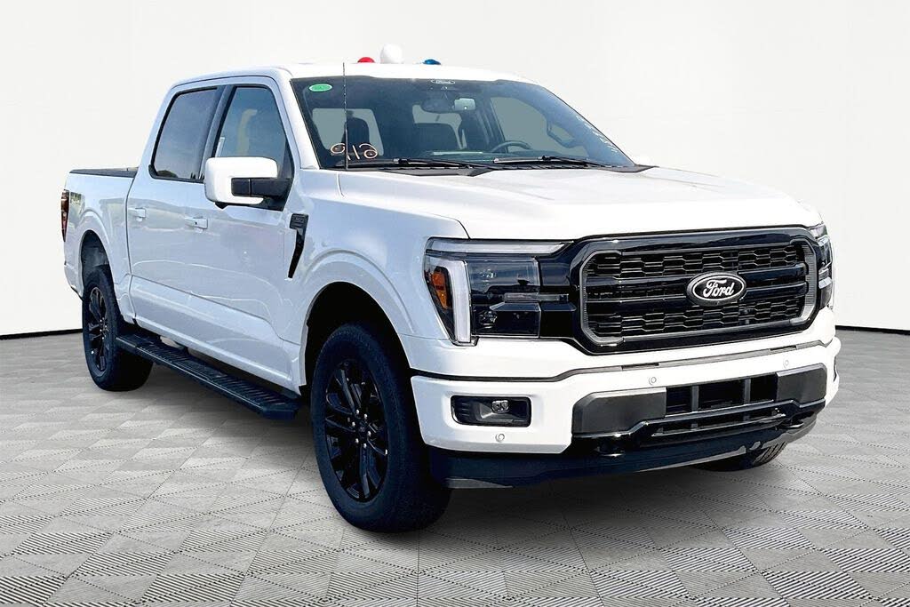 2025 Ford F-150 Lariat SuperCrew 4WD