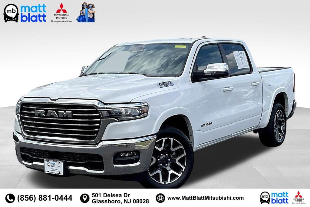 2025 RAM 1500 Laramie Crew Cab 4WD