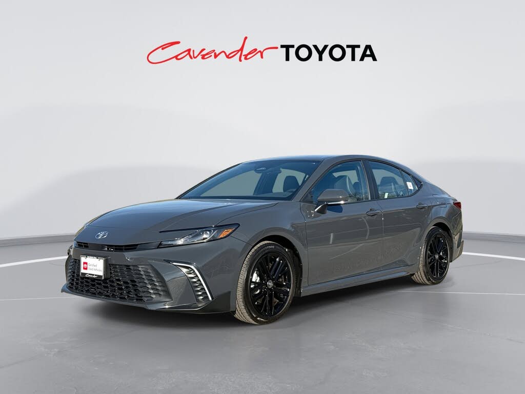 2026 Toyota Camry SE FWD