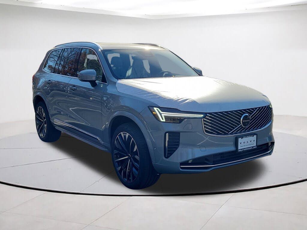 2026 Volvo XC90 B6 Plus 7-Passenger AWD