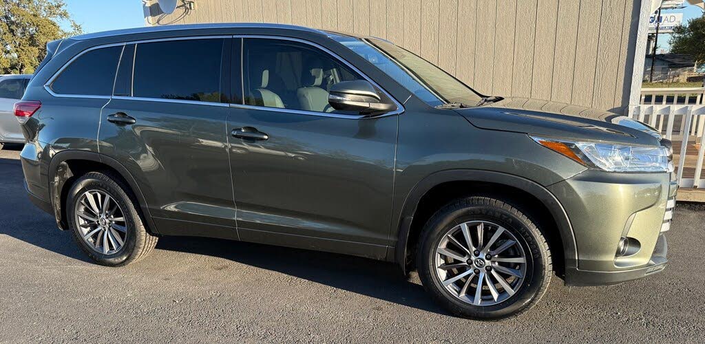 2017 Toyota Highlander SE AWD