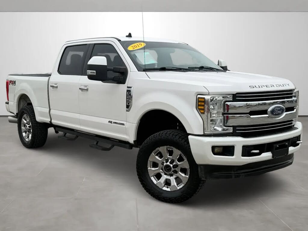 2019 Ford F-250 Super Duty Lariat Crew Cab 4WD