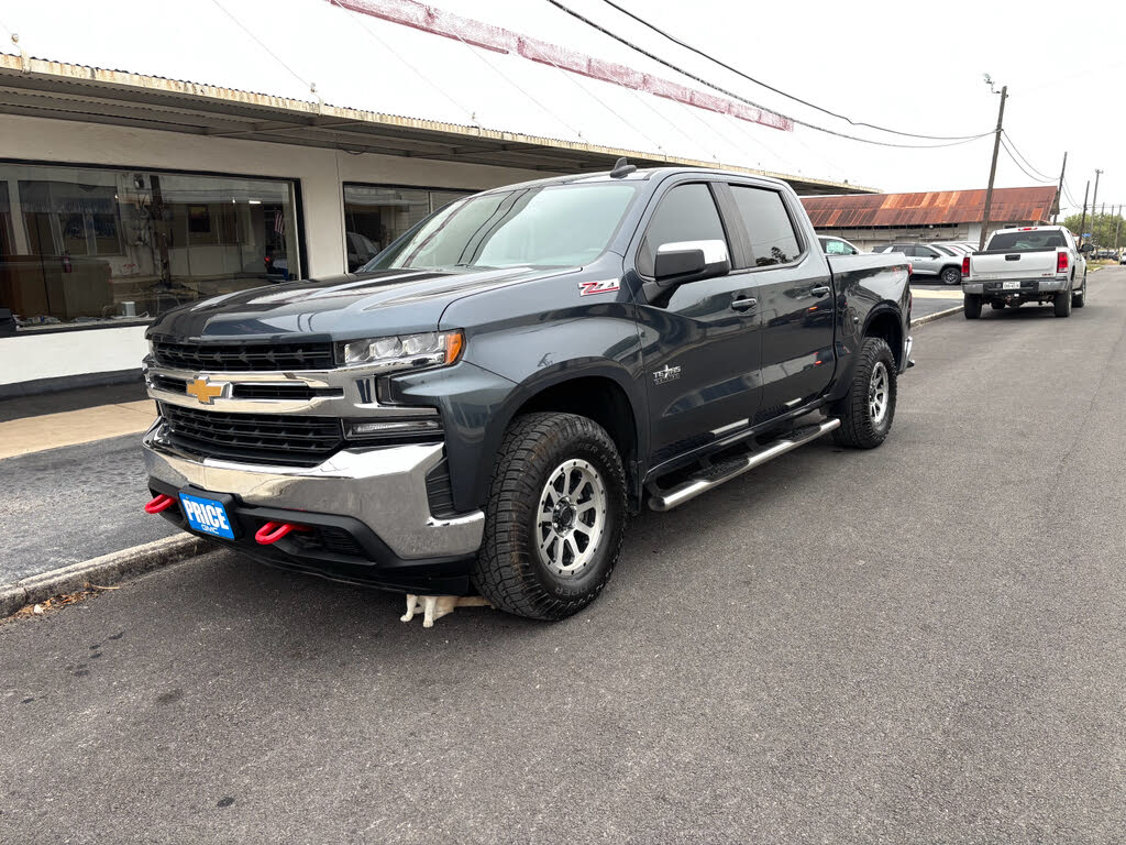 2022 Chevrolet Silverado 1500 LT Crew Cab 4WD