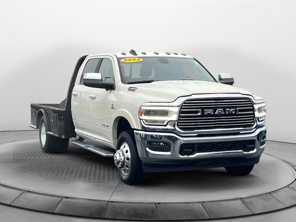 2022 RAM 3500 Chassis Laramie Crew Cab LB DRW 4WD