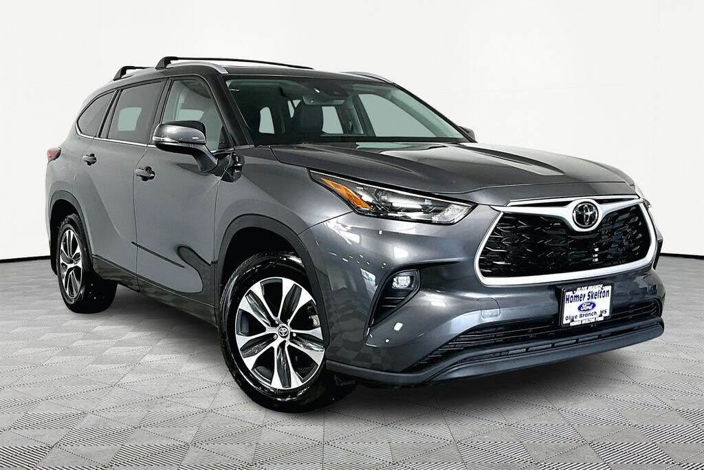 2022 Toyota Highlander XLE AWD