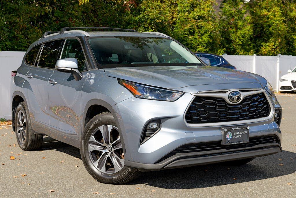 2022 Toyota Highlander XLE AWD