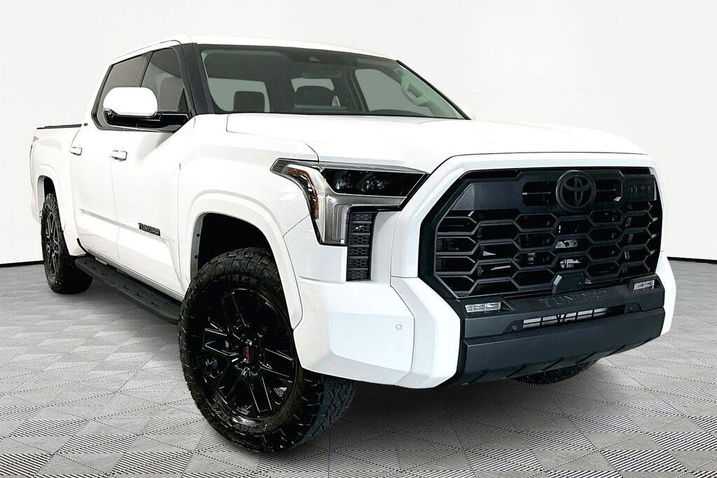 2022 Toyota Tundra SR5 CrewMax Cab RWD