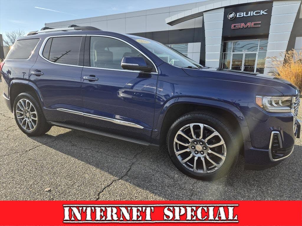 2023 GMC Acadia Denali AWD
