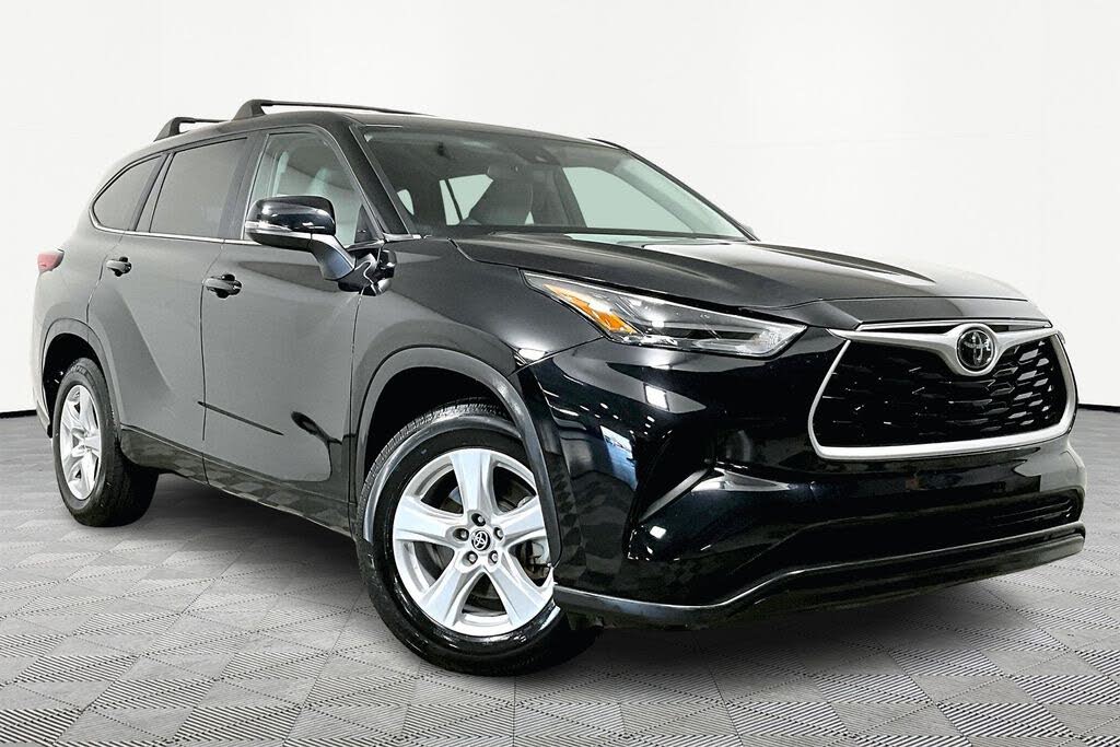 2023 Toyota Highlander L FWD