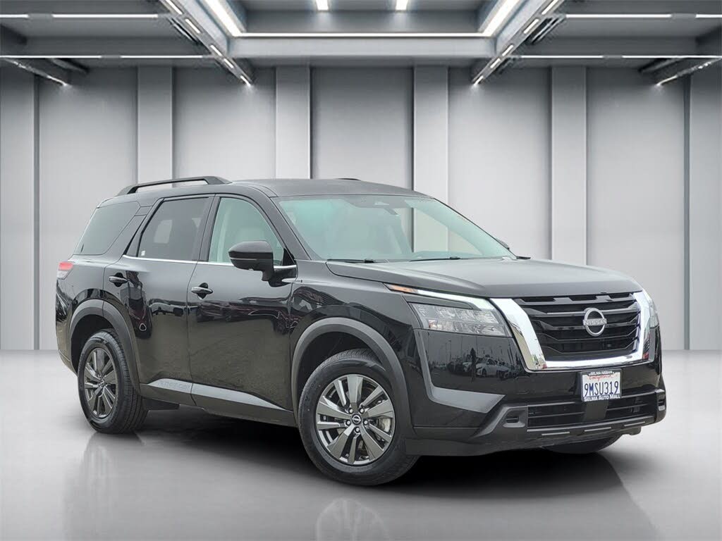 2024 Nissan Pathfinder SV FWD