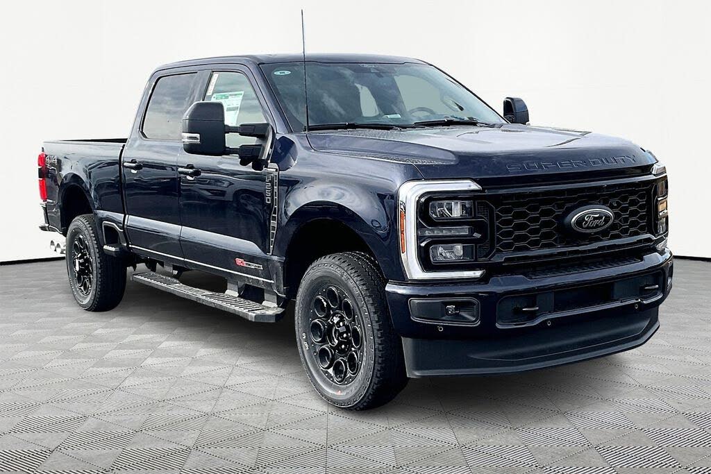 2025 Ford F-250 Super Duty Lariat Crew Cab 4WD