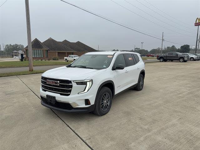 2025 GMC Acadia Elevation FWD