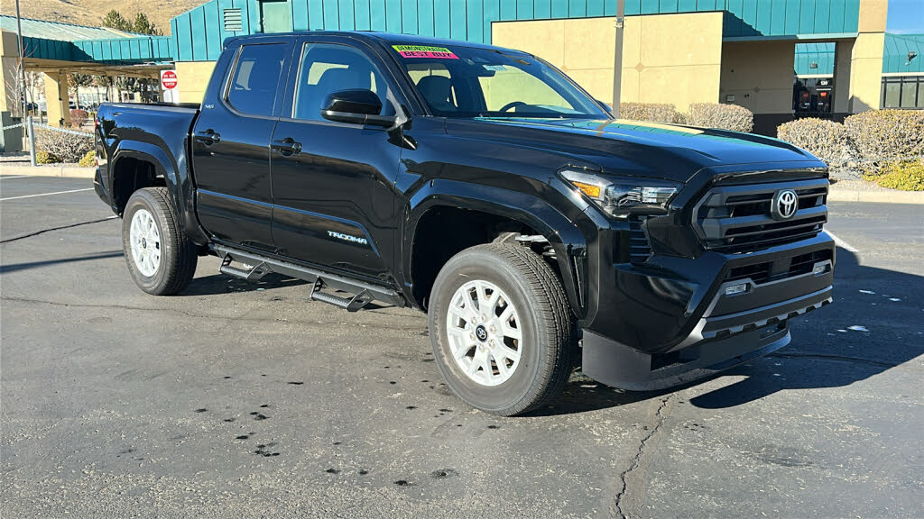 2025 Toyota Tacoma SR5 Double Cab 4WD