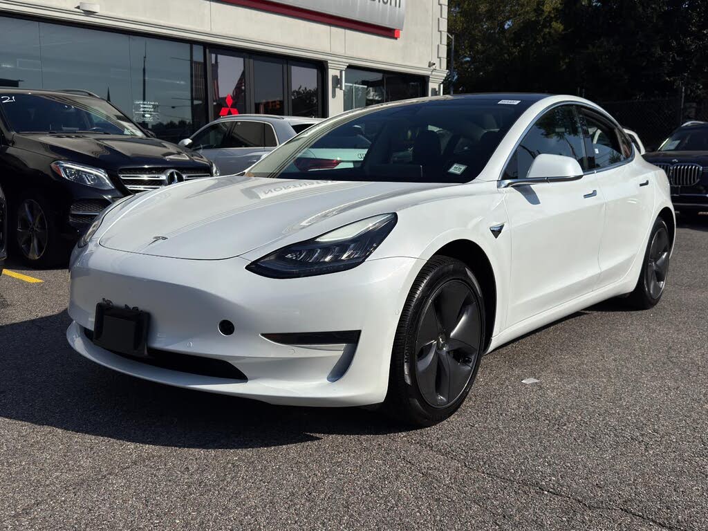 2019 Tesla Model 3 Mid Range RWD