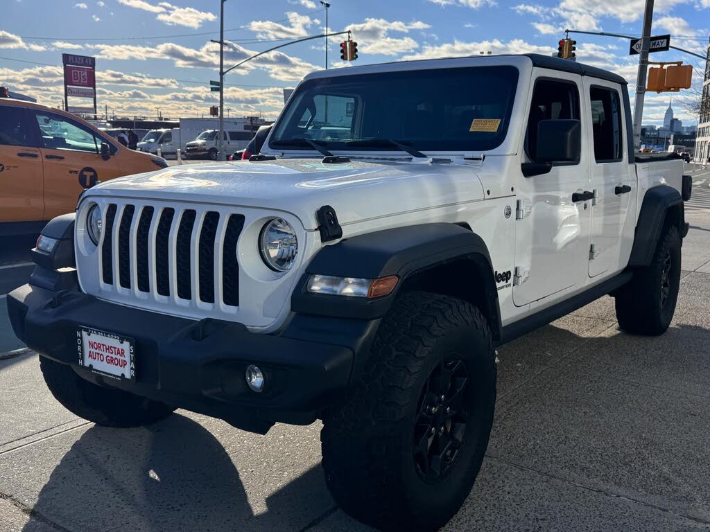 2020 Jeep Gladiator Sport S Crew Cab 4WD