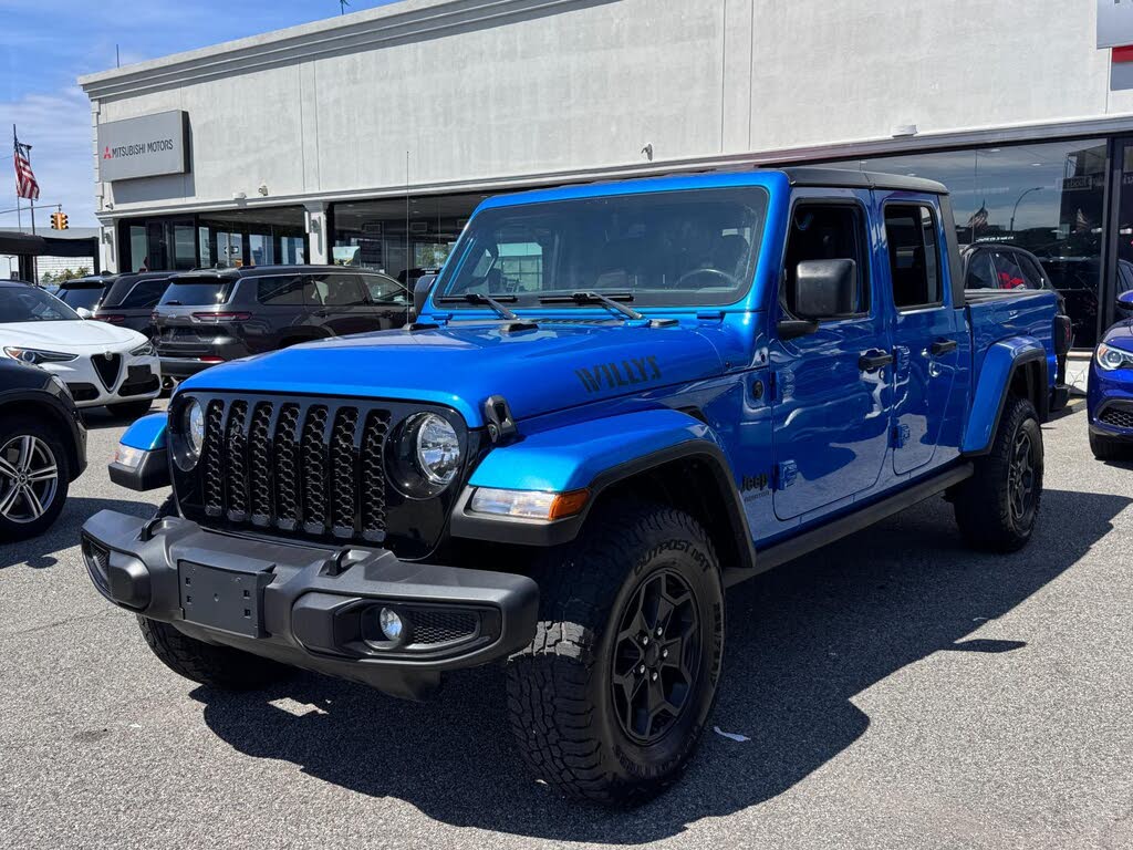 2021 Jeep Gladiator Willys Crew Cab 4WD