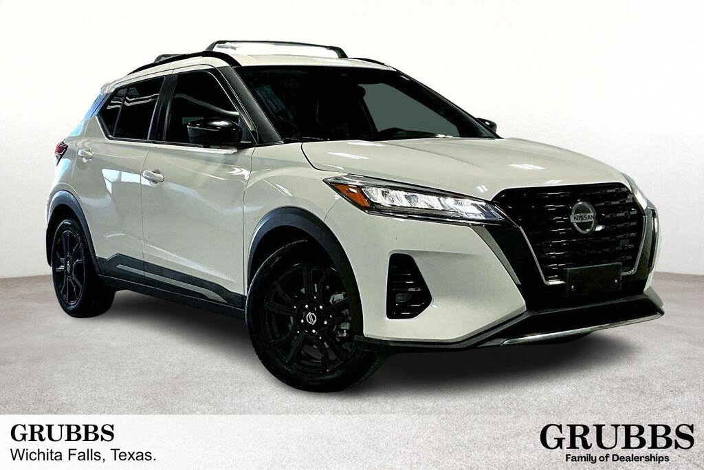 2021 Nissan Kicks SR FWD