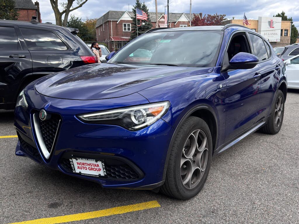2022 Alfa Romeo Stelvio Ti AWD