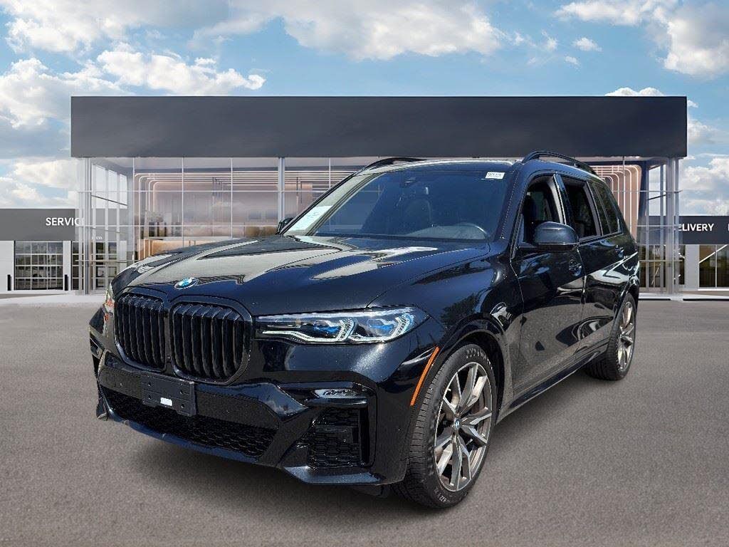 2022 BMW X7 M50i AWD