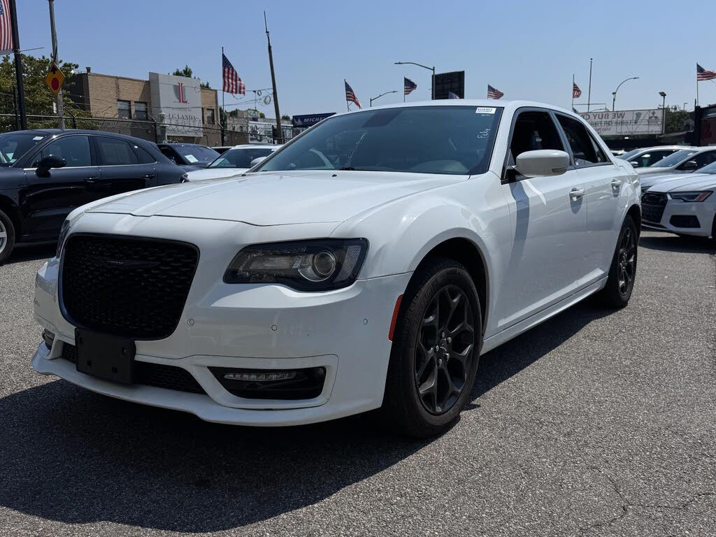 2022 Chrysler 300 Touring L AWD