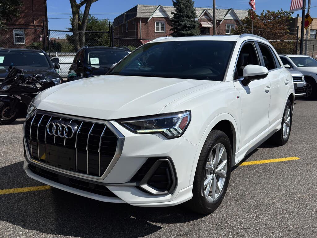 2023 Audi Q3 quattro Premium S Line 45 TFSI