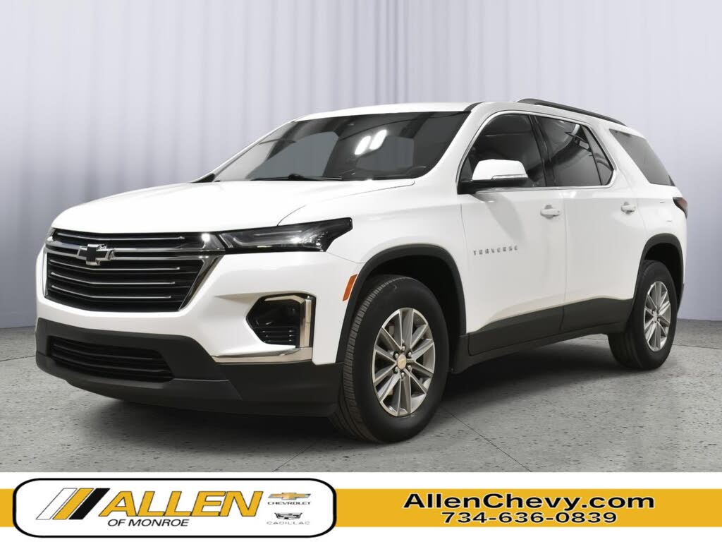 2023 Chevrolet Traverse LT Cloth FWD