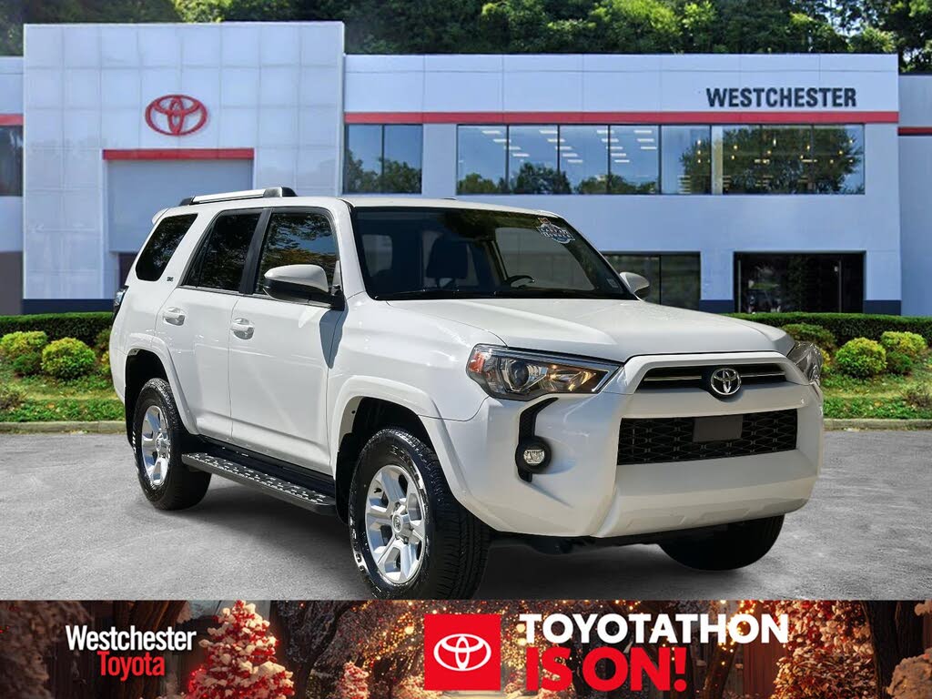 2024 Toyota 4Runner SR5 4WD