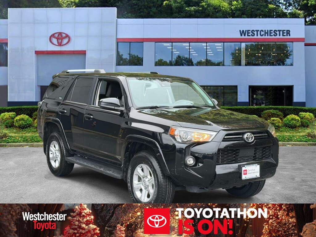2024 Toyota 4Runner SR5 4WD