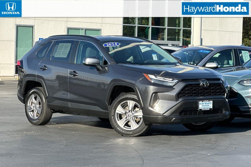 2024 Toyota RAV4 XLE FWD