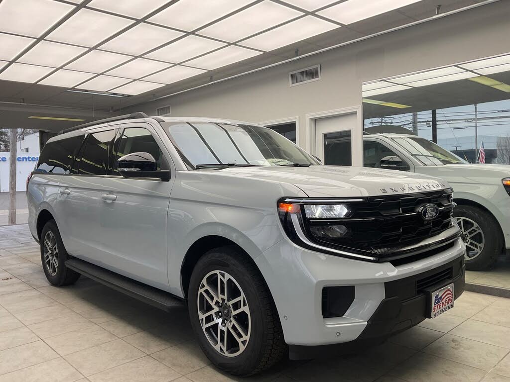 2025 Ford Expedition MAX Active 4WD
